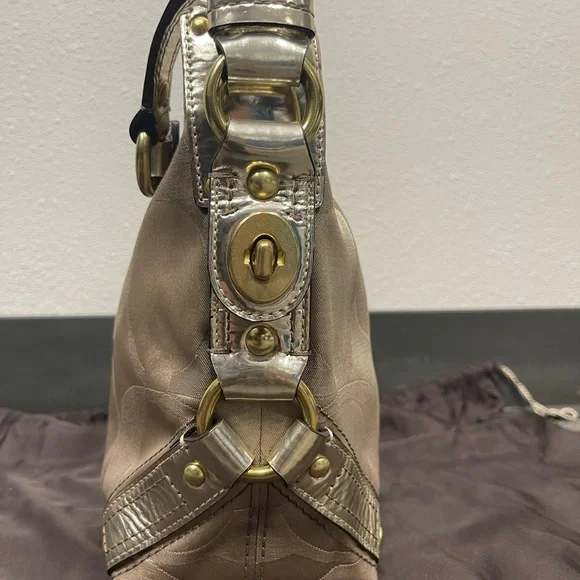 Brand New, Never Used Coach Carly Gold & Jacquard Signature “C” Hobo Bag - Picture 4 of 13